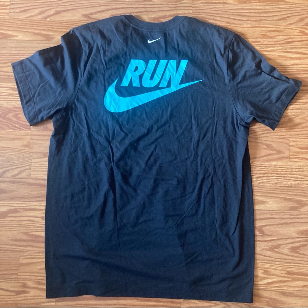 NWOT The Nike Tee running t-shirt black aqua blue logo unisex brand new
